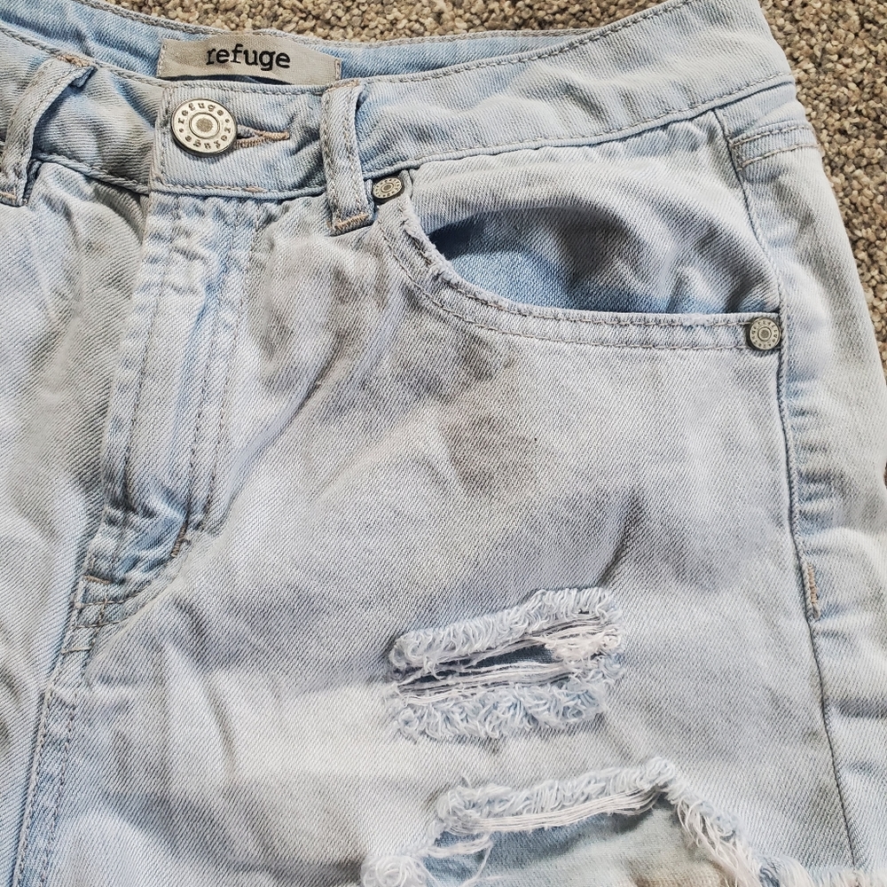 EUC high rise waisted distressed fray hem short - Picture 3 of 5